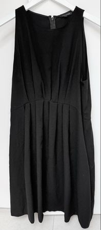 Tara Jarmon Kleid schwarz FR Größe 42 neuwertig