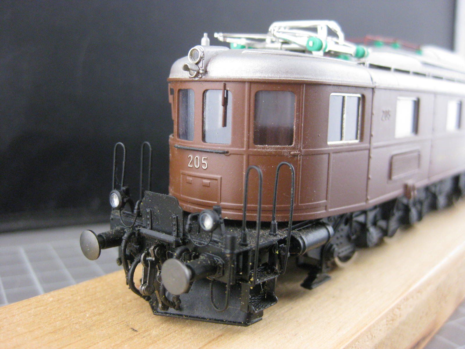Metropolitan Modellini di ferrovie: Metrop BLS Ae 6/8 205 – Usato da Malters venduto da Marosko 1