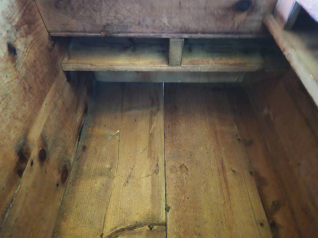 Cassapanche: Antike Bauerntruhe mit religiöser Innenbemalung – Usato da Feusisberg venduto da ale_7bs2 2