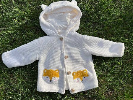 Baby Strickjacke Fuchs weiss Gr. 56