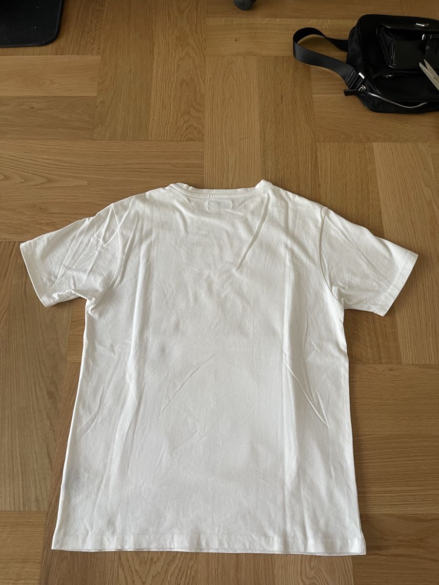 Palm Angels T-Shirts: Palm Angels Tshirt weiss – Gebraucht aus Kriens von MM_FashionFusion 2