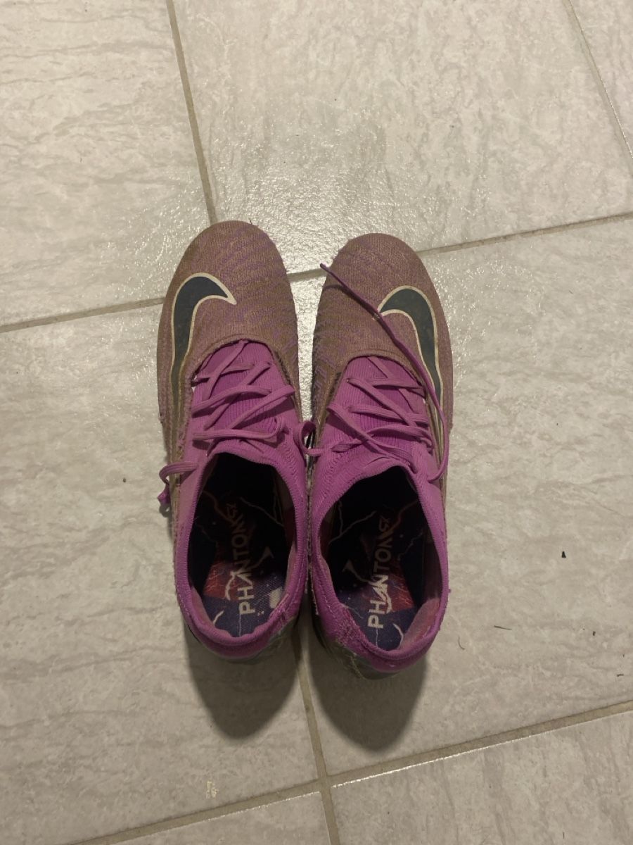 Chaussures hommes: Fussballschuhe Gr.44 – D'occasion à Wangen b. Olten par janfon 2