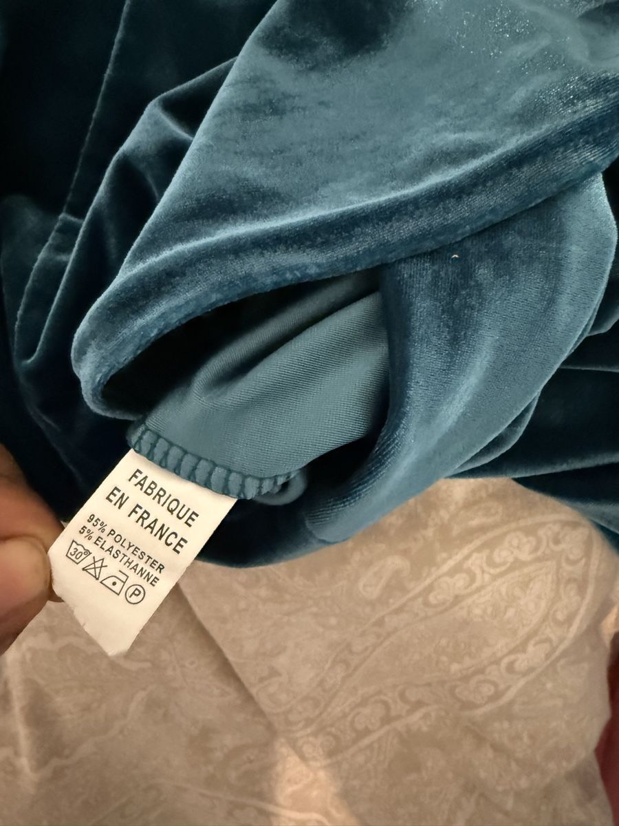 Kleider: Robe de soirée en velours – Neu und originalverpackt aus Le Locle von tchanatakoua 7