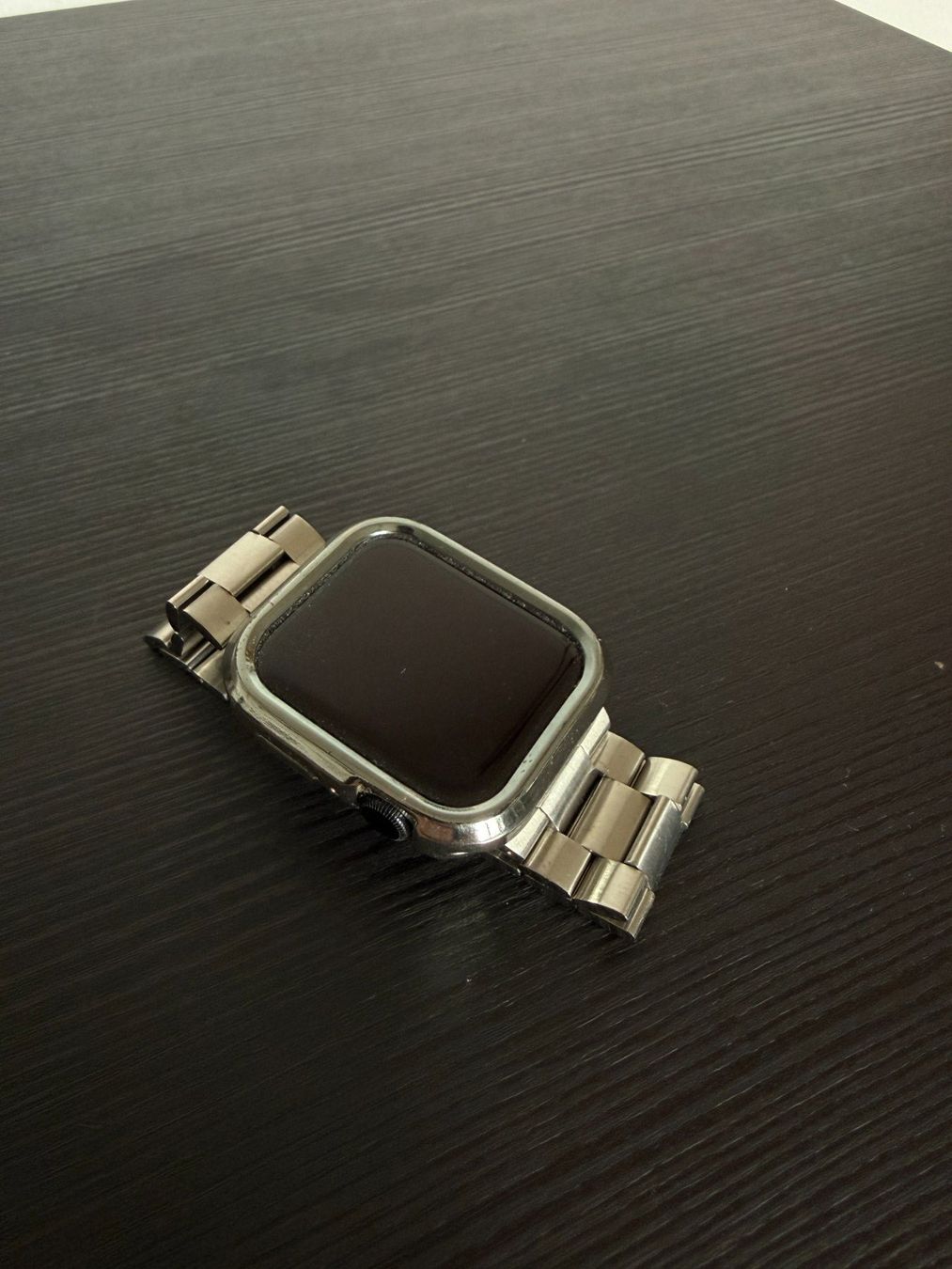 Apple Smartwatch: Apple Watch SE 2022/2023 – Usato da Winterthur venduto da tribesofvoid