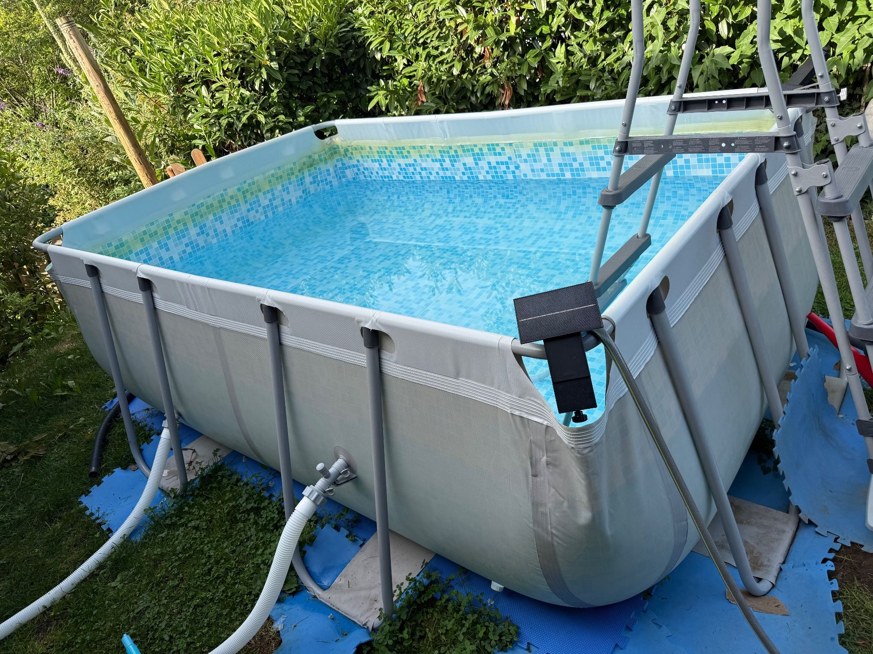 Schwimmbad: Intex Pool 300 x 175 x 80 cm – Defekt aus Winkel von gatta