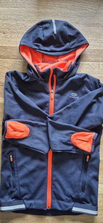 Leichte Decathlon Runningjacke / Laufjacke – Gr. 126