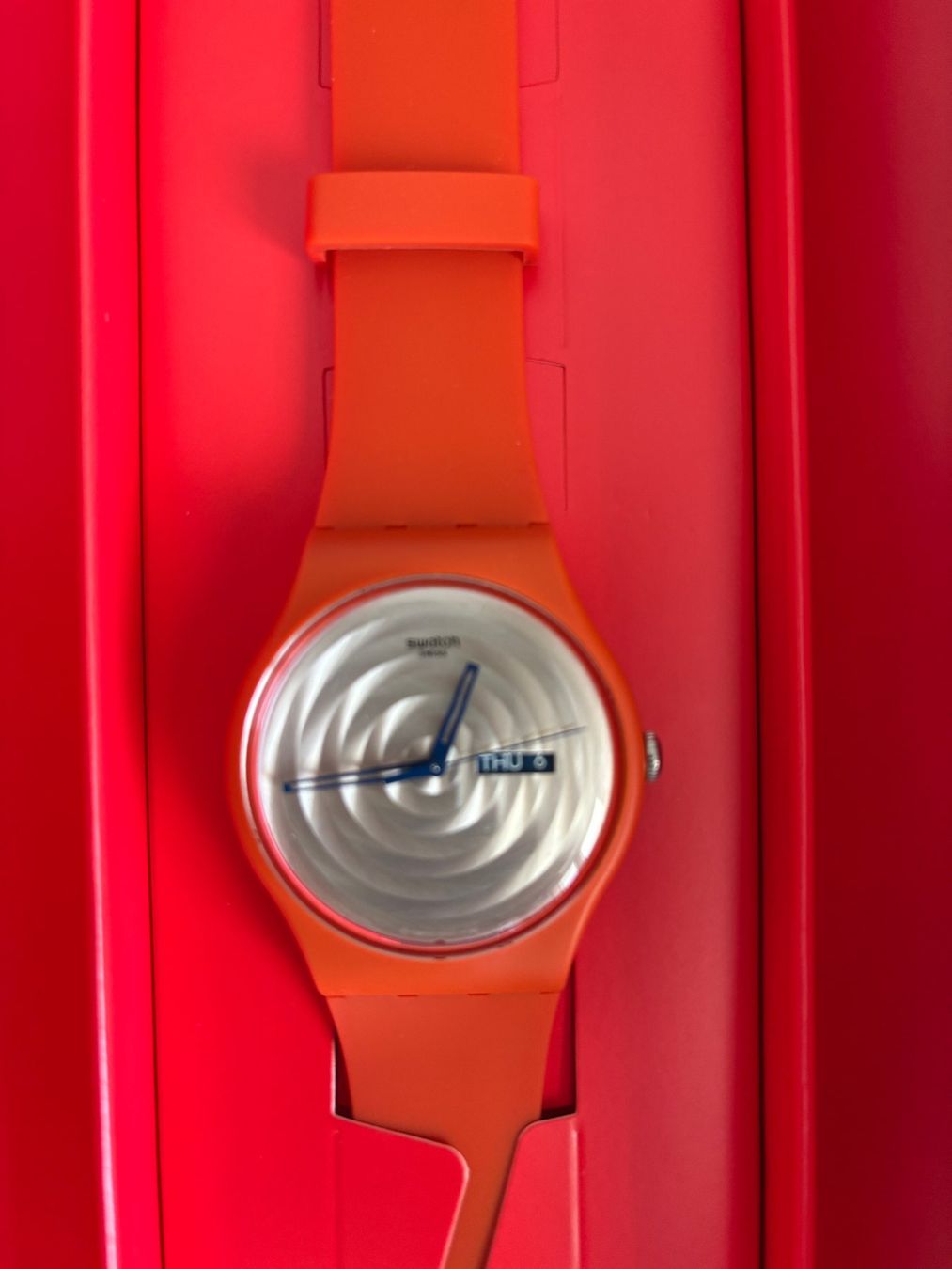 Swatch Smartwatch: Orange Swatch-Uhr SUOO702 – Neuf avec emballage d'origine à Nussbaumen AG par Faxi2