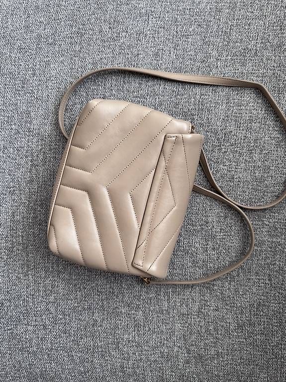Borse da donna: YSL Tasche  – Usato da Glattbrugg venduto da Blogger73 3