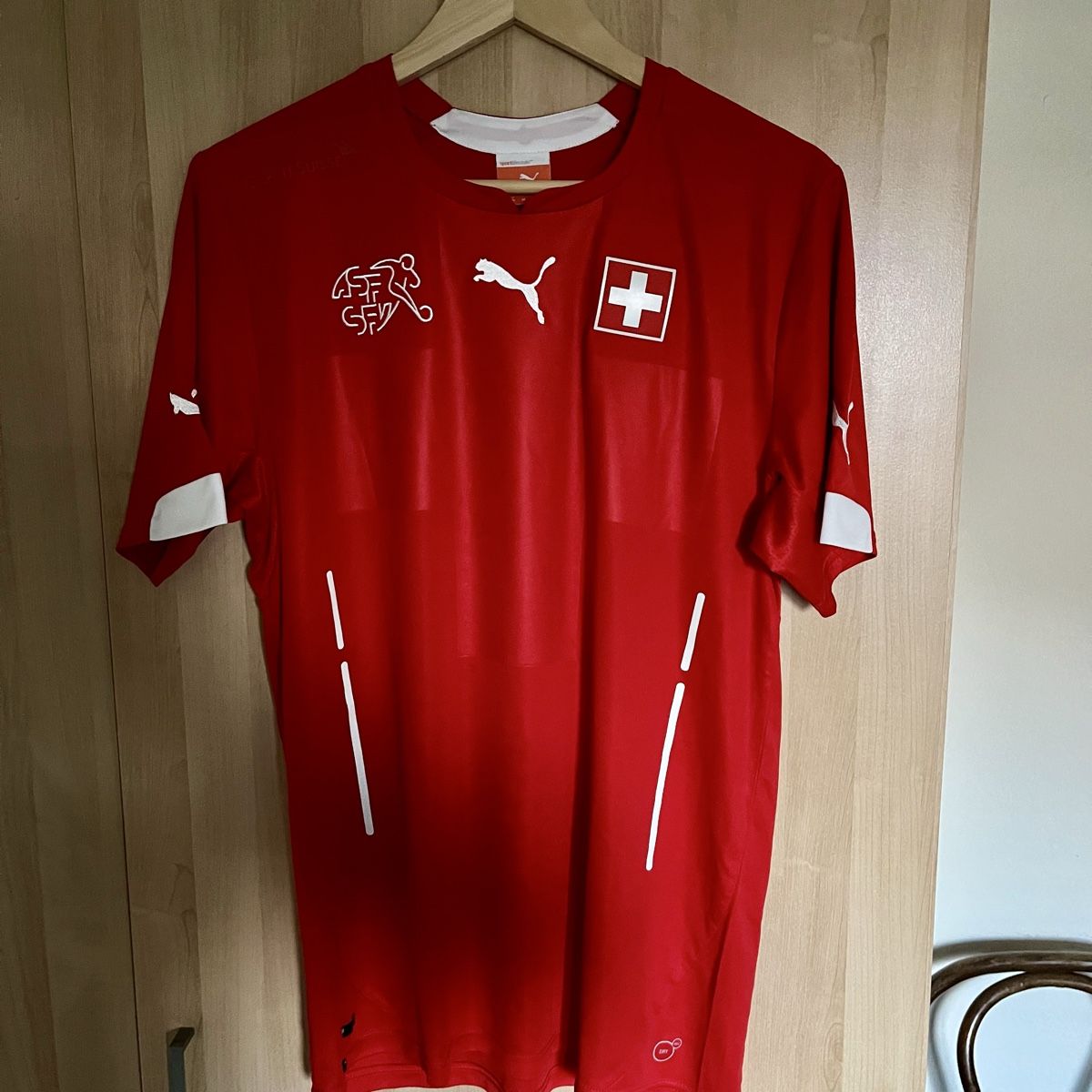 Schweizer Nati Leibchen & Hosen: Schweizer Nati Trikot WM 2014 – Neu (gemäss Beschreibung) aus Schaffhausen von Quadrophenia27