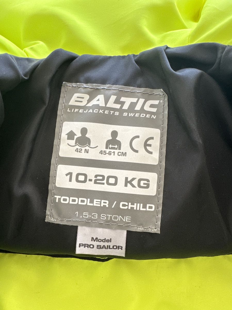Giubbotti di salvataggio: BALTIC child Lifejacket – Usato da Pontresina venduto da EngadinJules 1