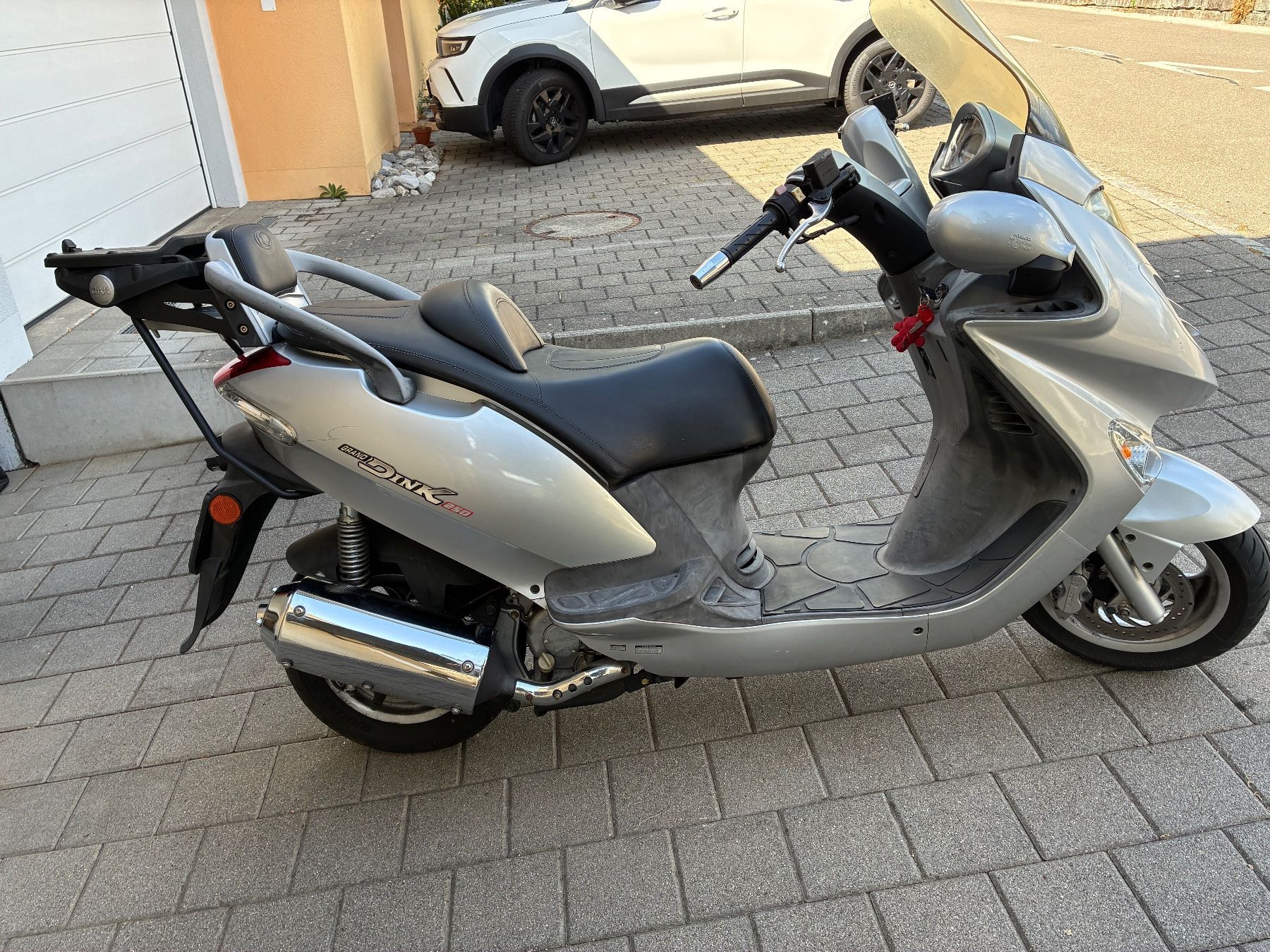 Kymco Autres: Roller Kymco Grand Dink 250 silber – D'occasion à Guntershausen par Gloominati 2
