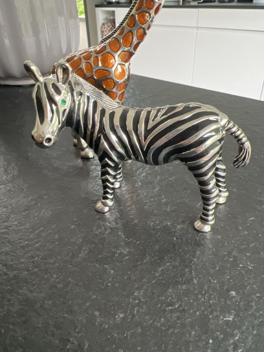 Set di piatti: Giraffe and Zebra Salz und Pfeffer  – Nuovo (secondo la descrizione) da Luzern venduto da TIsabel 1
