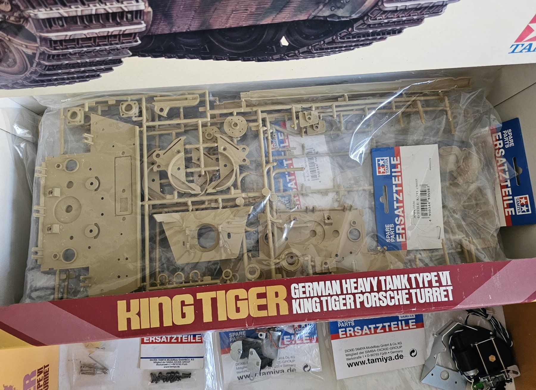 Tamiya Modellismo RC: WK2   Panzer  - Königstiger - – Usato da Rotkreuz venduto da kse_kn7b 5