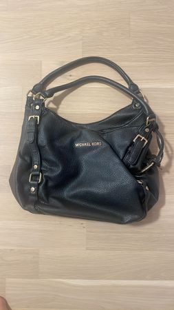 Schicke Michael Kors Handtasche Schwarz