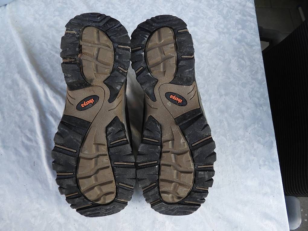 Chaussures hommes: SHERPA Trekingschuh Grösse 44 – D'occasion à Detligen par Arminus 2