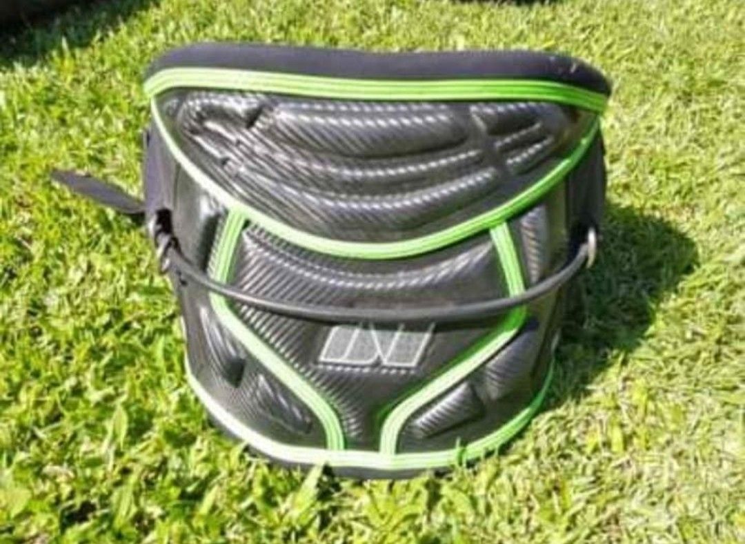 Sport dell'aria & Aquiloni: Kitesurf Harness NeilPryde – Nuovo (secondo la descrizione) da Prilly venduto da fed_f26k