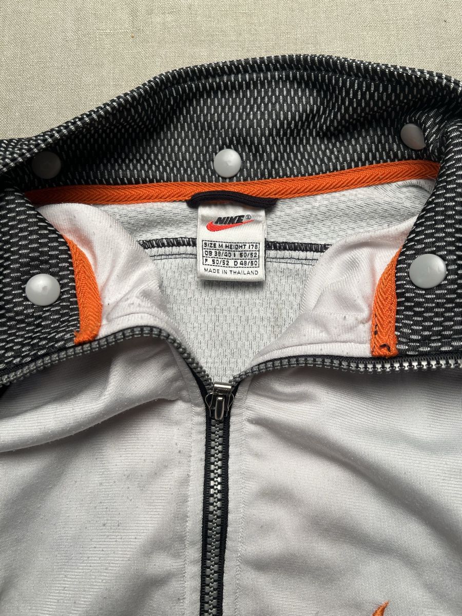 Nike Giacche: Nike Jacket Schwarz Gr. L – Usato da Zürich venduto da zleoh 5