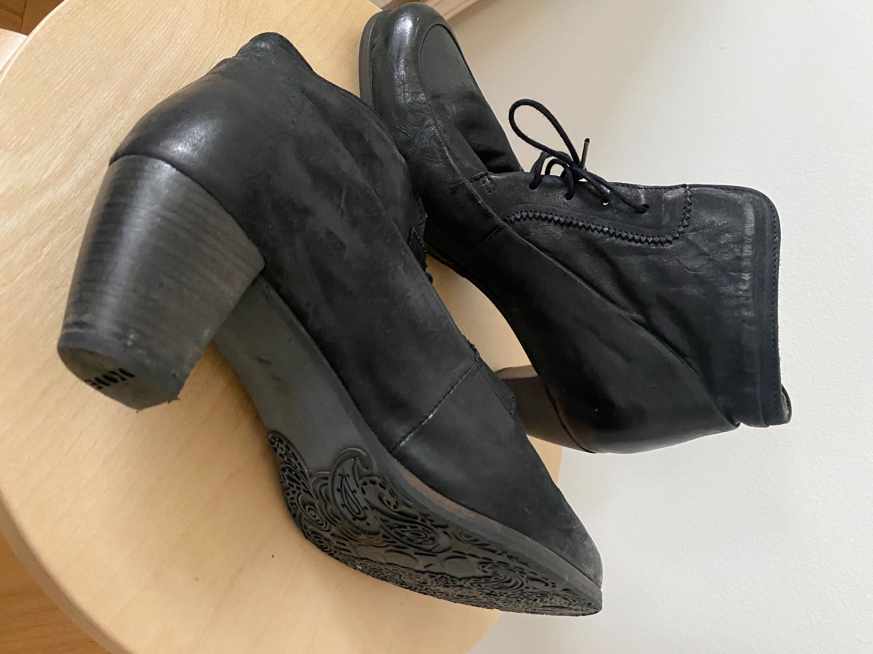 Scarpe da donna: Stiefeletten DKODE – Usato da Luzern venduto da lou4444