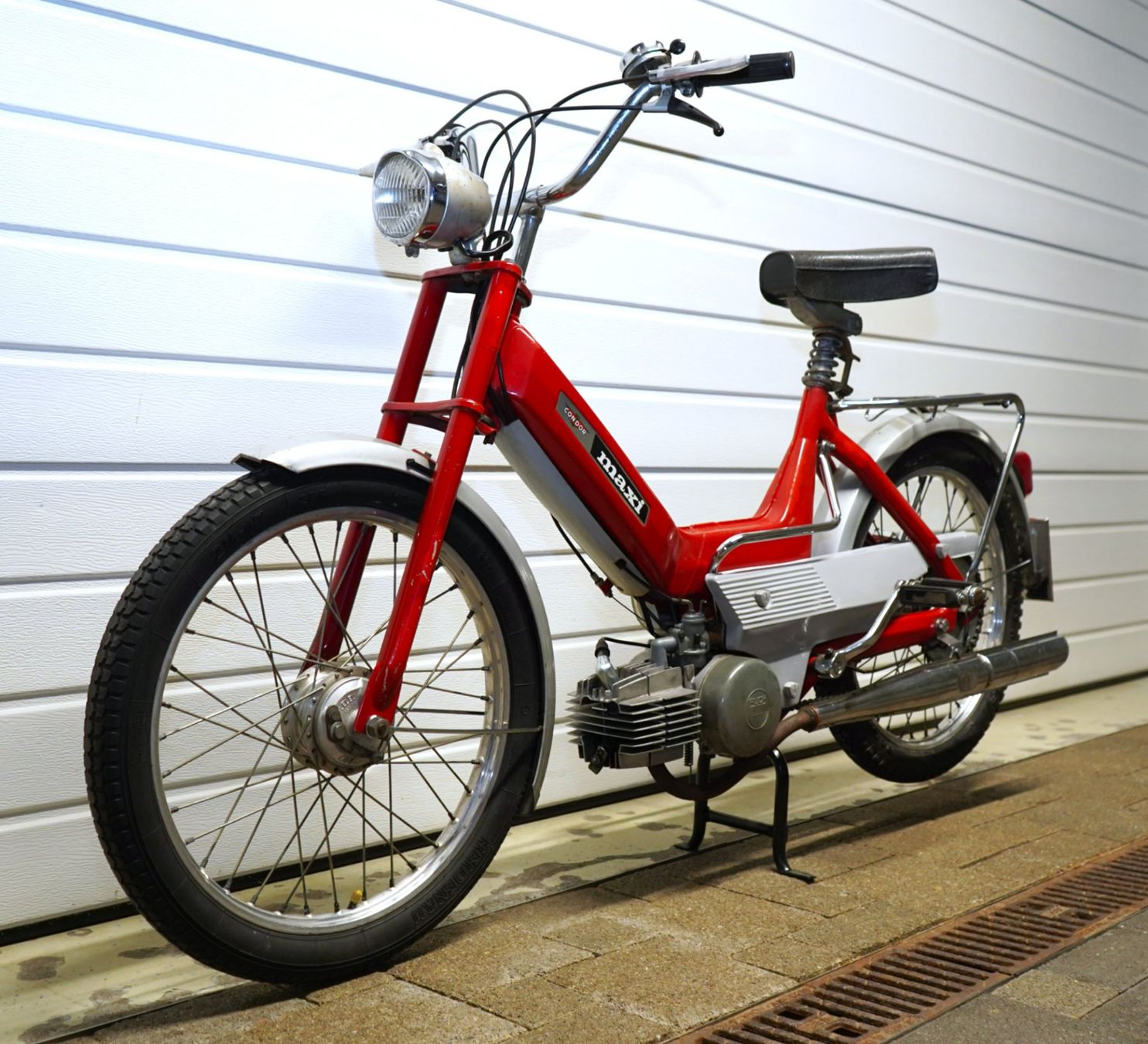 Puch Ciclomotori: Puch Maxi CH7029 Starrgabel rot – Usato da Grosswangen venduto da winkelfeld 2