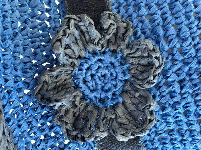 Copricapi, berretti & cappellini: Raffia-Hut in schöner Sommerfarbe – Nuovo e nell'imballaggio originale da Surava venduto da Kopfsache 2