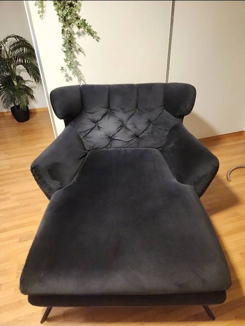 Liegen & Liegestühle: Schwarze Lounge Chaise Sofa Sessel – Gebraucht aus Lyss von cosmolino 1