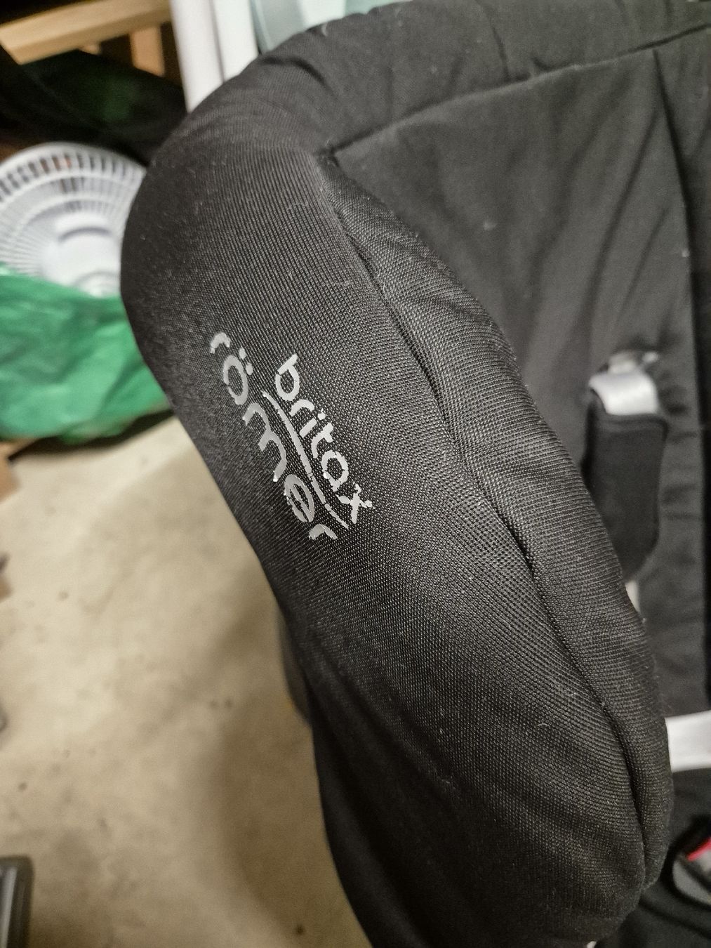 Britax Römer Seggiolini per auto: Britax Römer Kindersitz  – Usato da Zofingen venduto da tab_7nsk 2