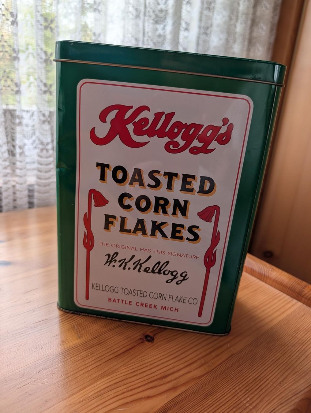 Behälter & Ähnliches: Cornflakes Blechdose – Gebraucht aus Bözen von Maerchenprinz