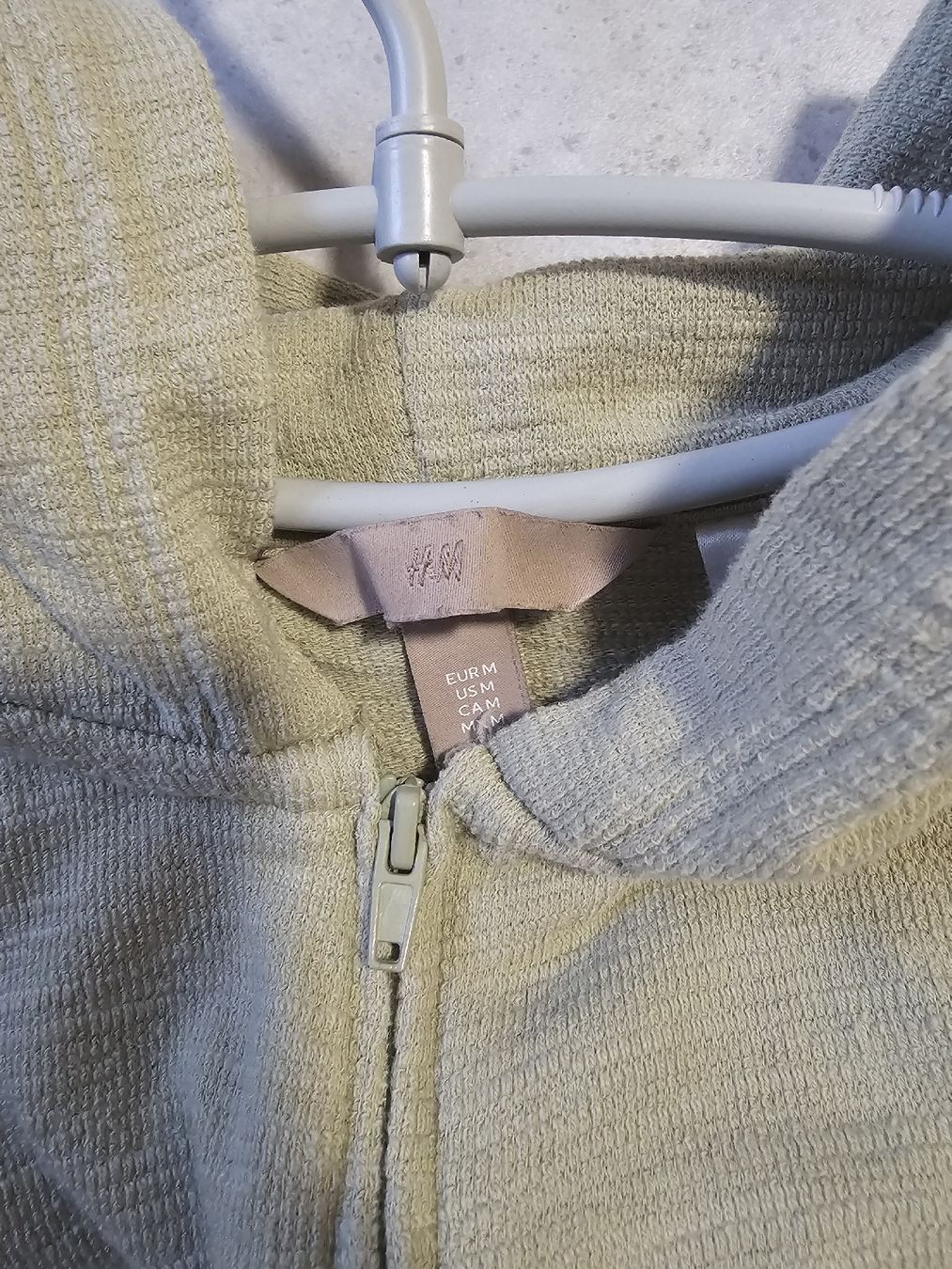 H&M Giacche: Veste à capuche H&M, taille M – Nuovo (secondo la descrizione) da Sornetan venduto da T.a333 4
