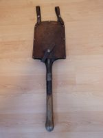 Originaler Schweizer Armee Klappspaten mit Lederhülle
