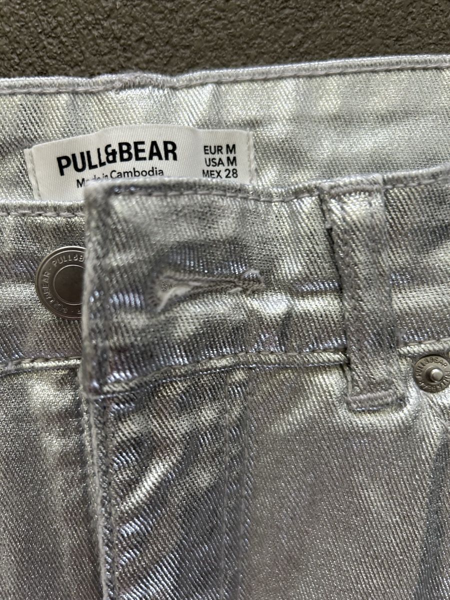 Pull&Bear Gonne: Jupe Pull&Bear argentée taille M - État impeccable ✨ – Nuovo (secondo la descrizione) da Martigny venduto da lovejess 2