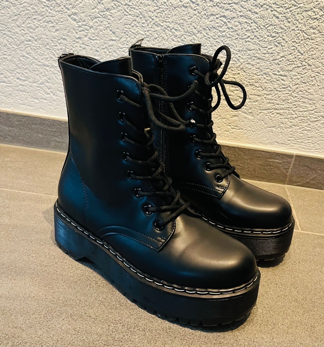 Scarpe da donna: Boots Damen – Usato da Hölstein venduto da Juvia