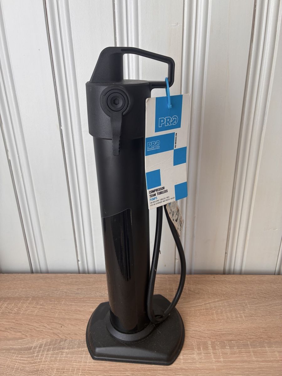 Kompressoren: Compresseur pro tubless – Neu und originalverpackt aus Beuson (Nendaz) von Pinkfloyd71