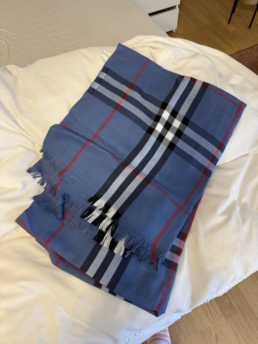 Foulard & Sciarpe: Warmer Winter Schal im Karomuster, verschiedene Farben – Nuovo (secondo la descrizione) da Oberhofen Thun'see venduto da ClaudiaKelesh 2