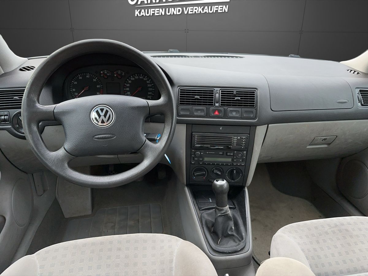 VW Autos: VW GOLF 2.0 8V 4x4 B04 ( Frisch ab MFK ) Ab 1 CHF 🔥 – Gebraucht aus Oensingen von  3