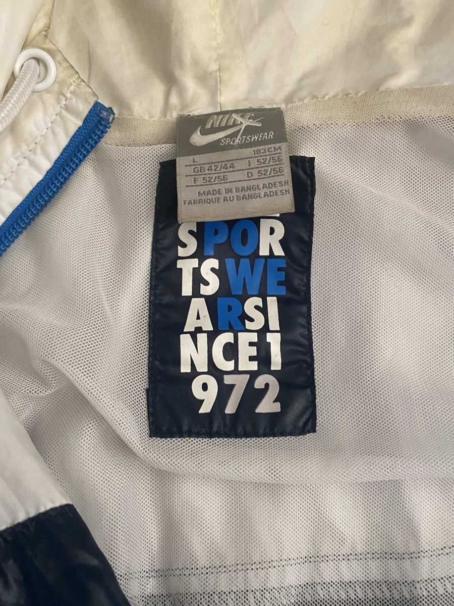 Nike Giacche: Vintage Nike Windbreaker Jacke – Usato da Märwil venduto da th.sellsnbuys 4