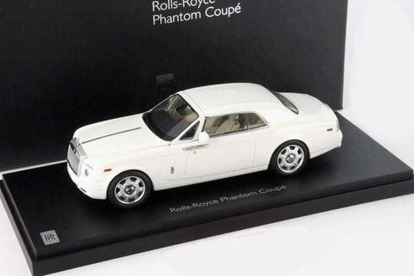 Rolls Royce Modellini d'auto: Rolls Royce Phantom Coupé 2008-2016 English White     1:43 – Nuovo e nell'imballaggio originale da Gerlafingen venduto da espero88