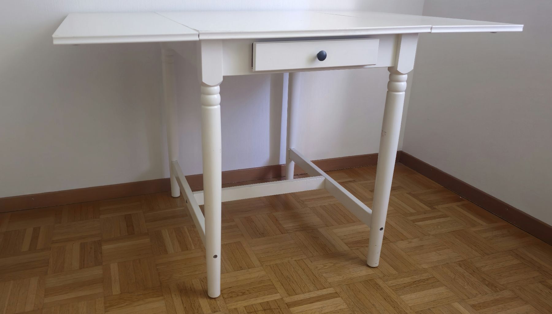 Ikea Tavoli: Ignatorp Klapptisch mit Schublade – Usato da Luzern venduto da TausendD 1