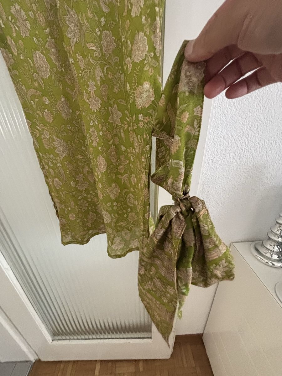 Vestiti: Robe soie %100 taille M – Usato da Brügg BE venduto da rah_mqh8 2