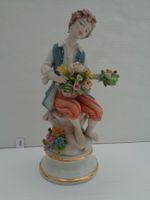 Biskuitporzellan Capodimonte-Marcolin Napoli - Blumenjunge