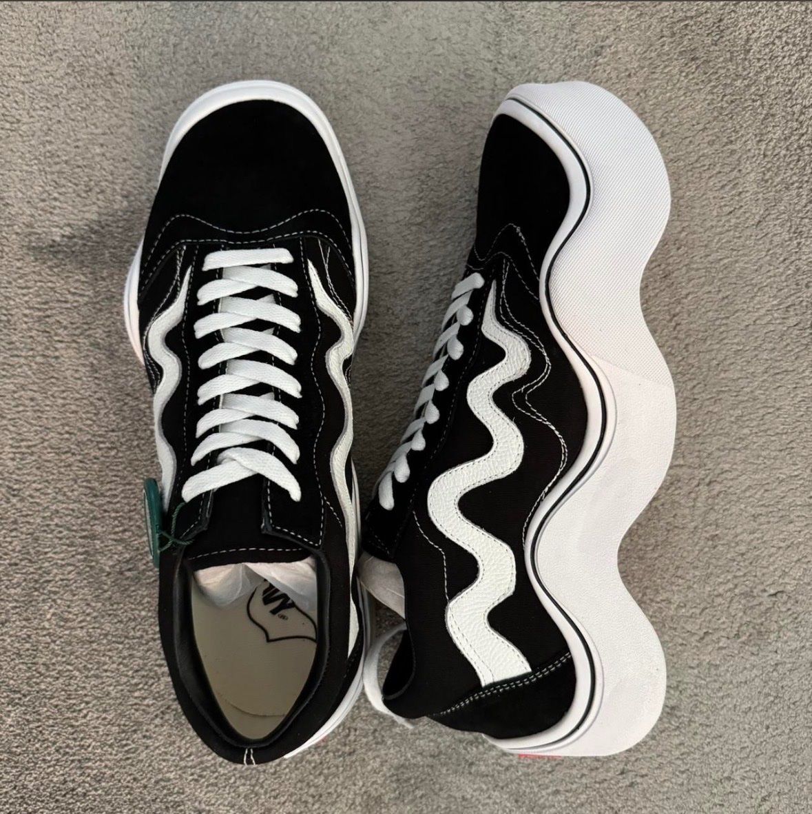Scarpe da uomo: MSCHF x Tyga Wavy Baby – Nuovo (secondo la descrizione) da Nürensdorf venduto da gla_5tjl