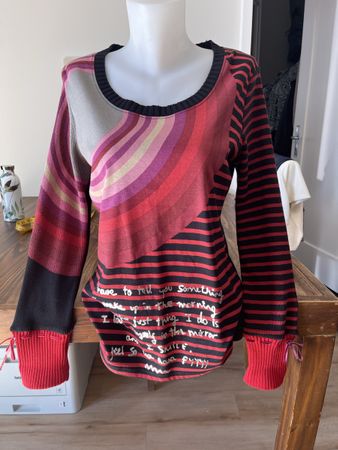 Pull Desigual manches longues noir   M L très très bon état