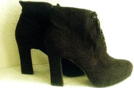High-Heel Schnürpumps mit Block Absätzen