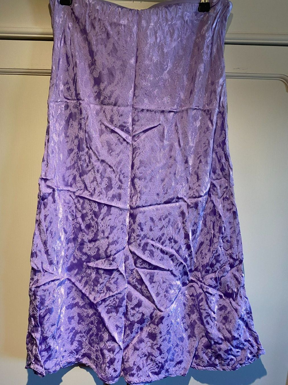Röcke: DAMENROCK-SATIN STOFF-LILA – Neu und originalverpackt aus Meienried von ManuelaBoutique 5