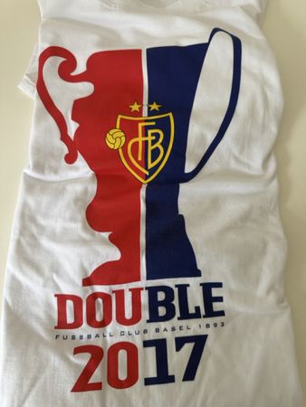 FC Basel DOUBLE 2017 T-Shirt - Sammlerstück für Fussballfans