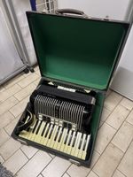 Echter oldie, Hohner Alkordeon, 76 Bässe, schwarzer koffer, 