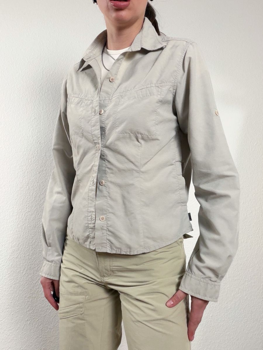 North Face Blusen: The North Face Womens Button-Up Shirt, Size Small – Gebraucht aus Knonau von Grapesvintage