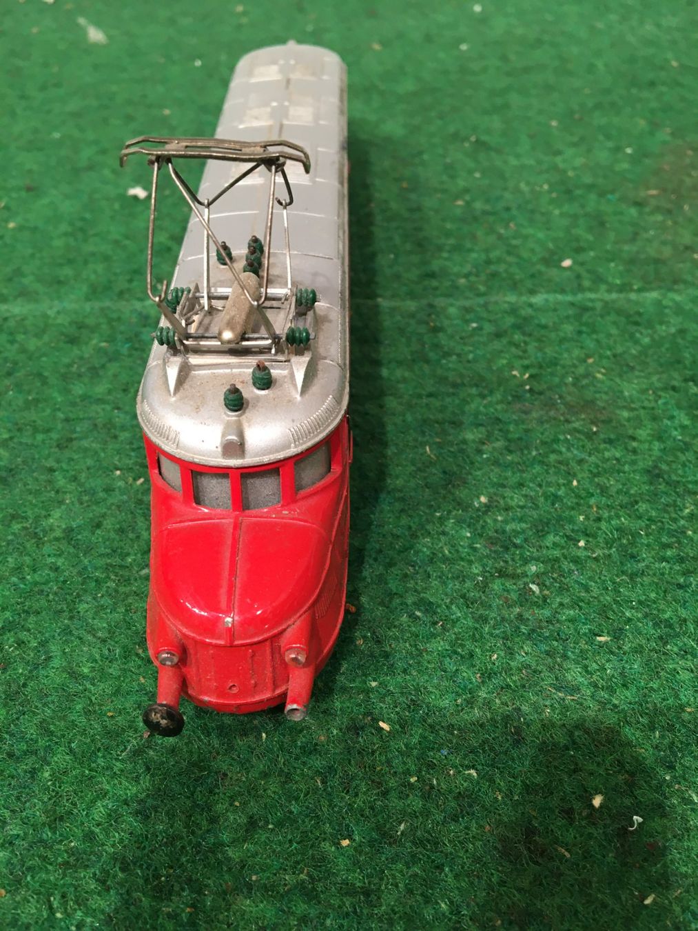 Hag Modellini di ferrovie: HAG  Roter Pfeil – Usato da Binz venduto da Dsc1