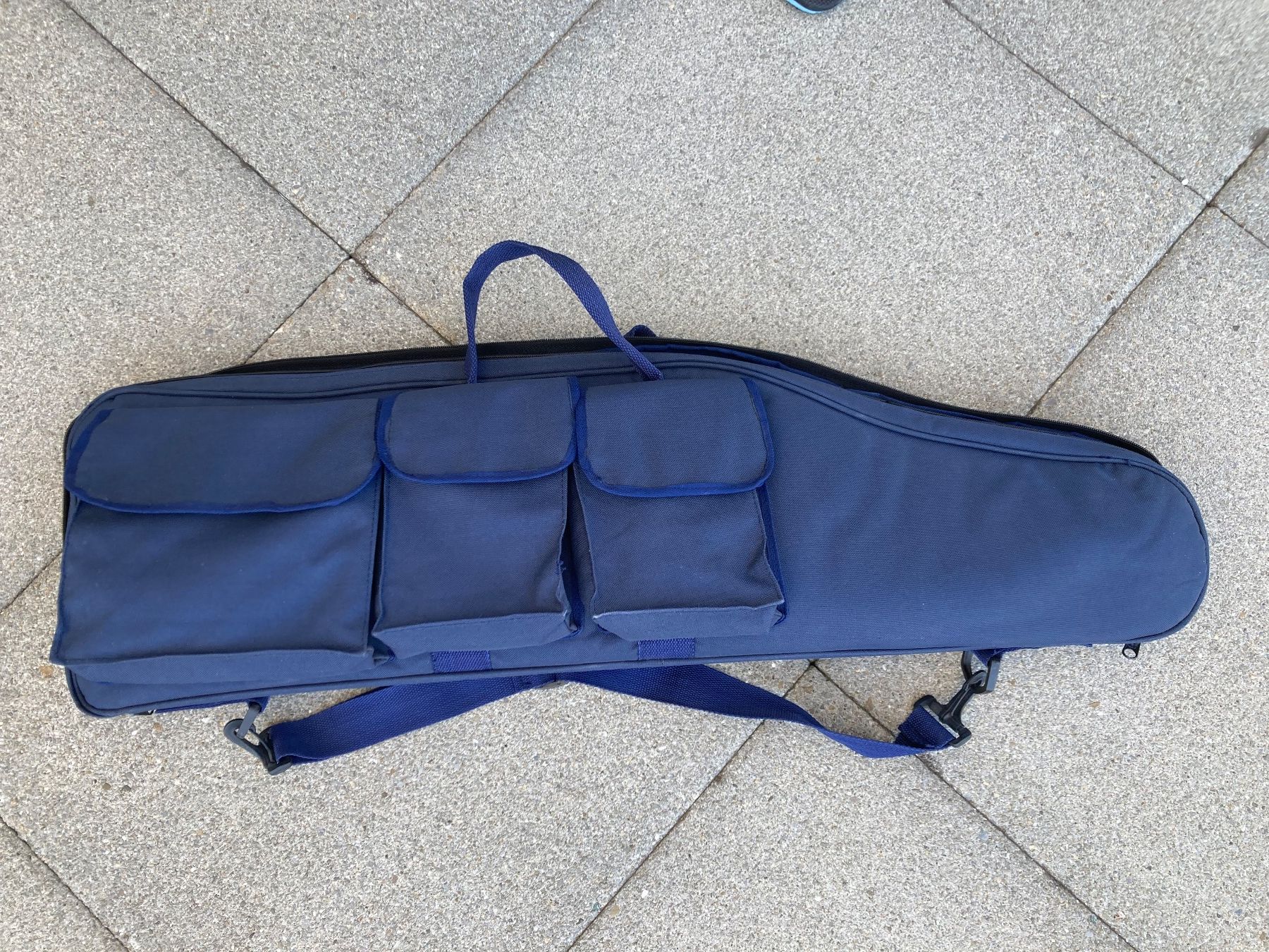 Taschen: Gewehrtasche Waffentasche Gewehrkoffer 85 cm – Gebraucht aus Chur von Spuntz1