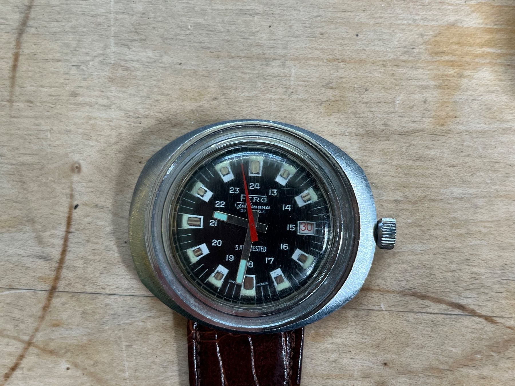 Orologi: Erg Automatic Uhr defekt + neues Lederarmband – Usato da Otelfingen venduto da Yossi-68 2
