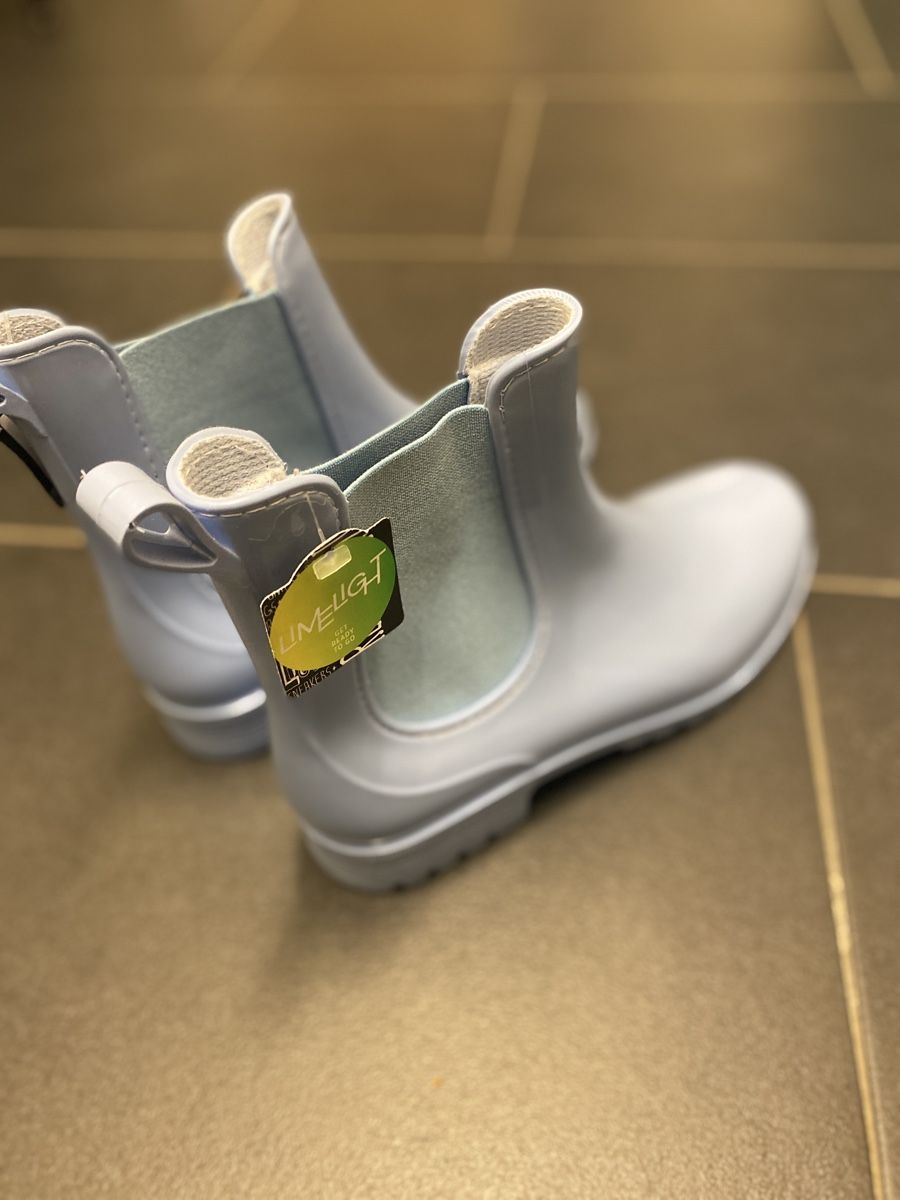 Scarpe da donna: Stylische Gummistiefel Grösse 40, Hellblau – Nuovo (secondo la descrizione) da Zürich venduto da sheijla 1
